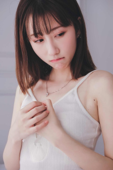 贺朝在谢俞里面塞东西车